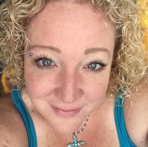 Meet your Posher, Alicia